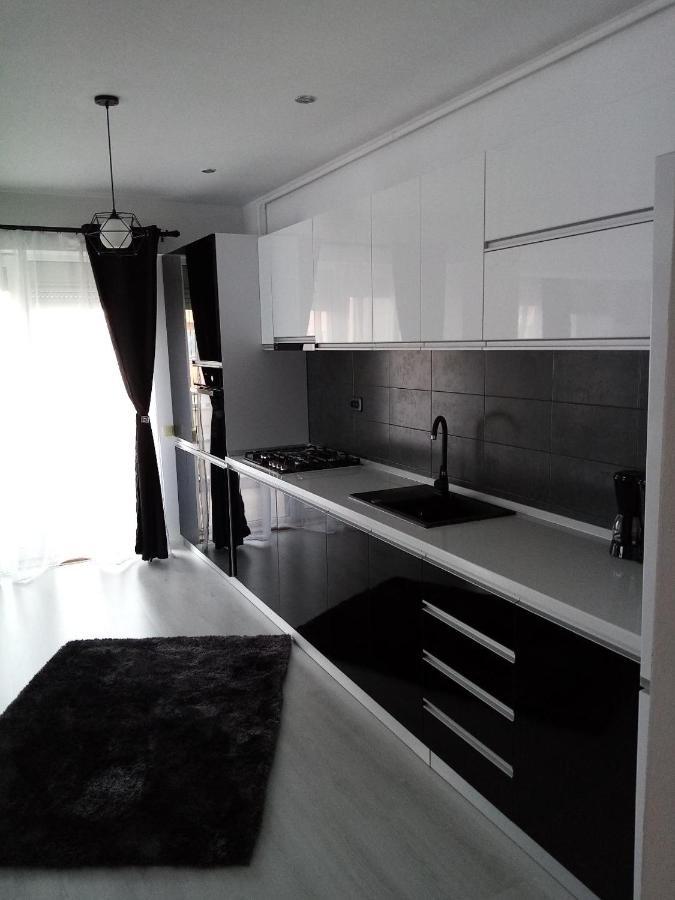 Apartment Apartament Anca Summerland Double View Mamaia